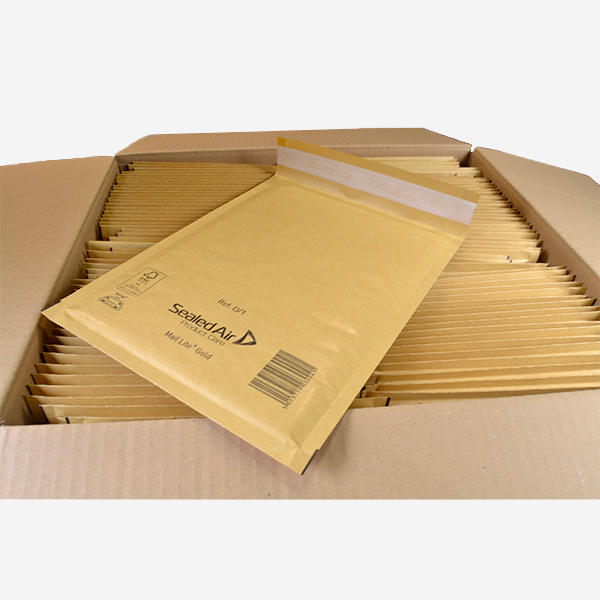 Sobres acolchados en caja