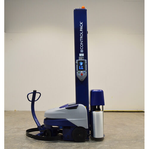 Robot S6 con mástil de 2200 mm para el embalaje con film estirable.