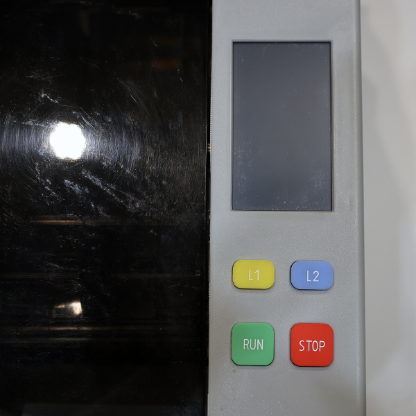 Dispensador Semiautomático de papel engomado SPK 6380 panel de control