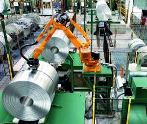Líneas automáticas de flejado para el sector del metal para robótica