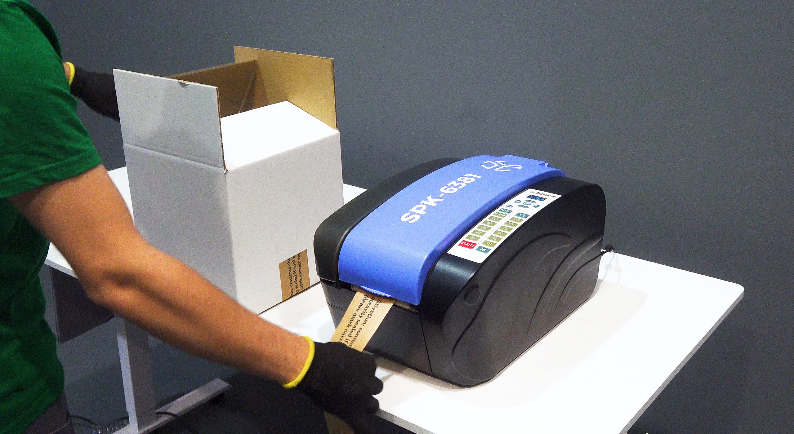 Nuevo dispensador automático de papel engomado SPK 6381